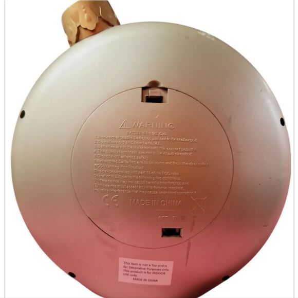 Large Decorative Snowglobe - Picture 5 of 5